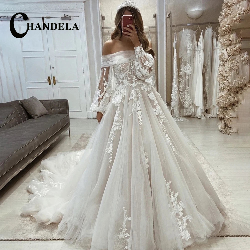 Robe de mariée trapèze col bateau dentelle – CLEVI Paris