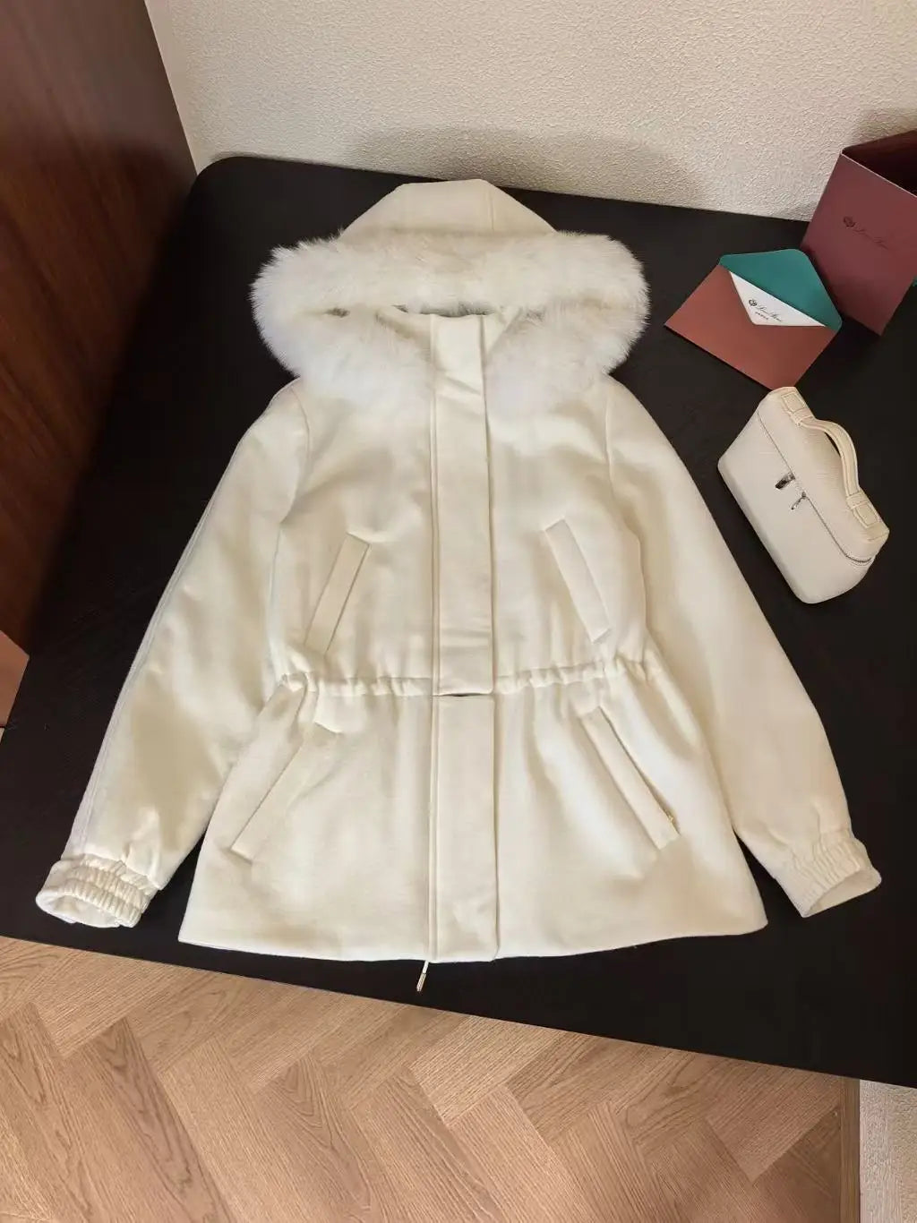 Manteau femme laine et cachemire à capuche – CLEVI Paris