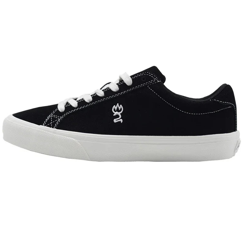 Sneakers de skate unisexes en daim – CLEVI Paris