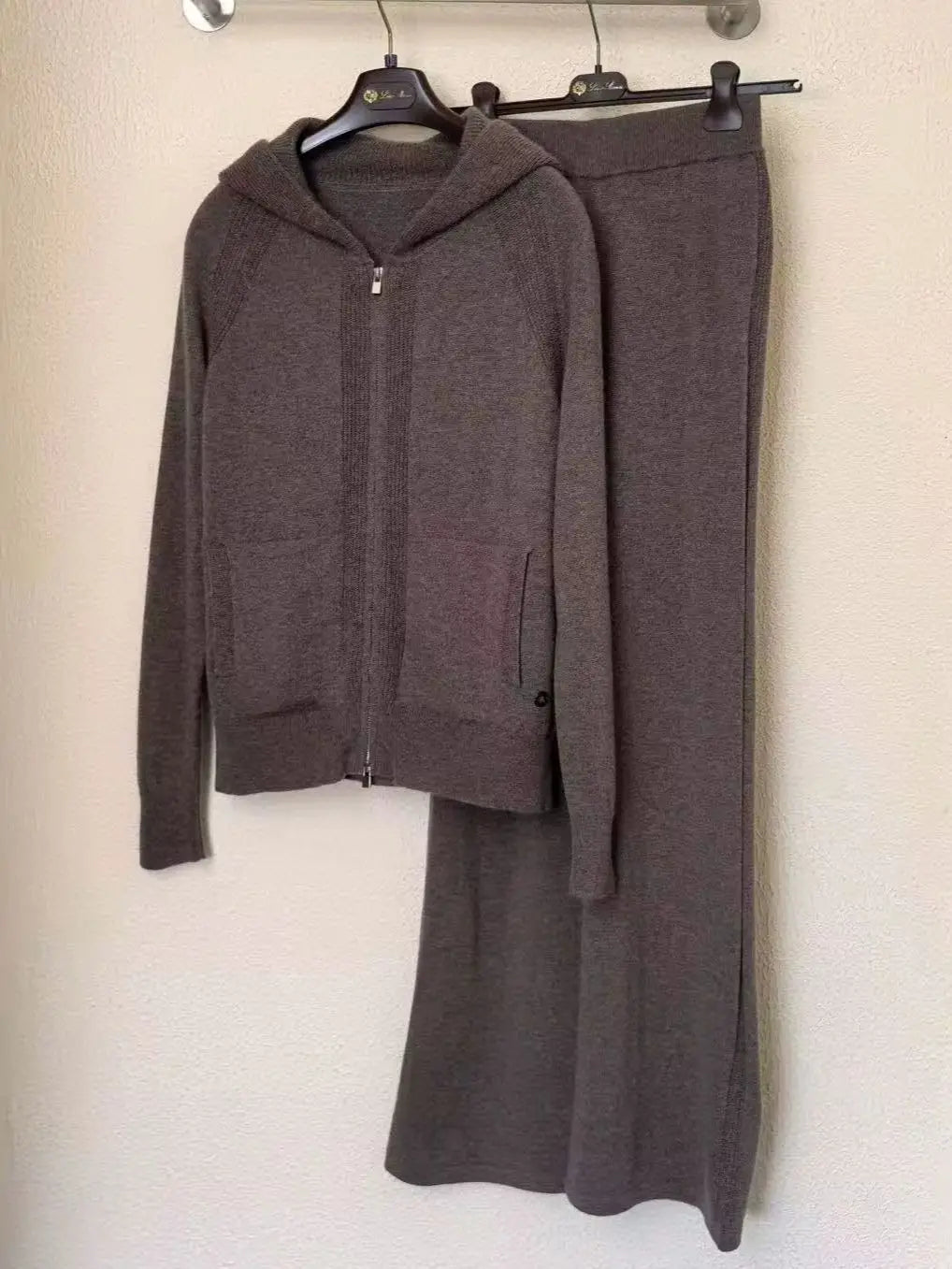 Ensemble laine et cachemire femme à capuche – CLEVI Paris