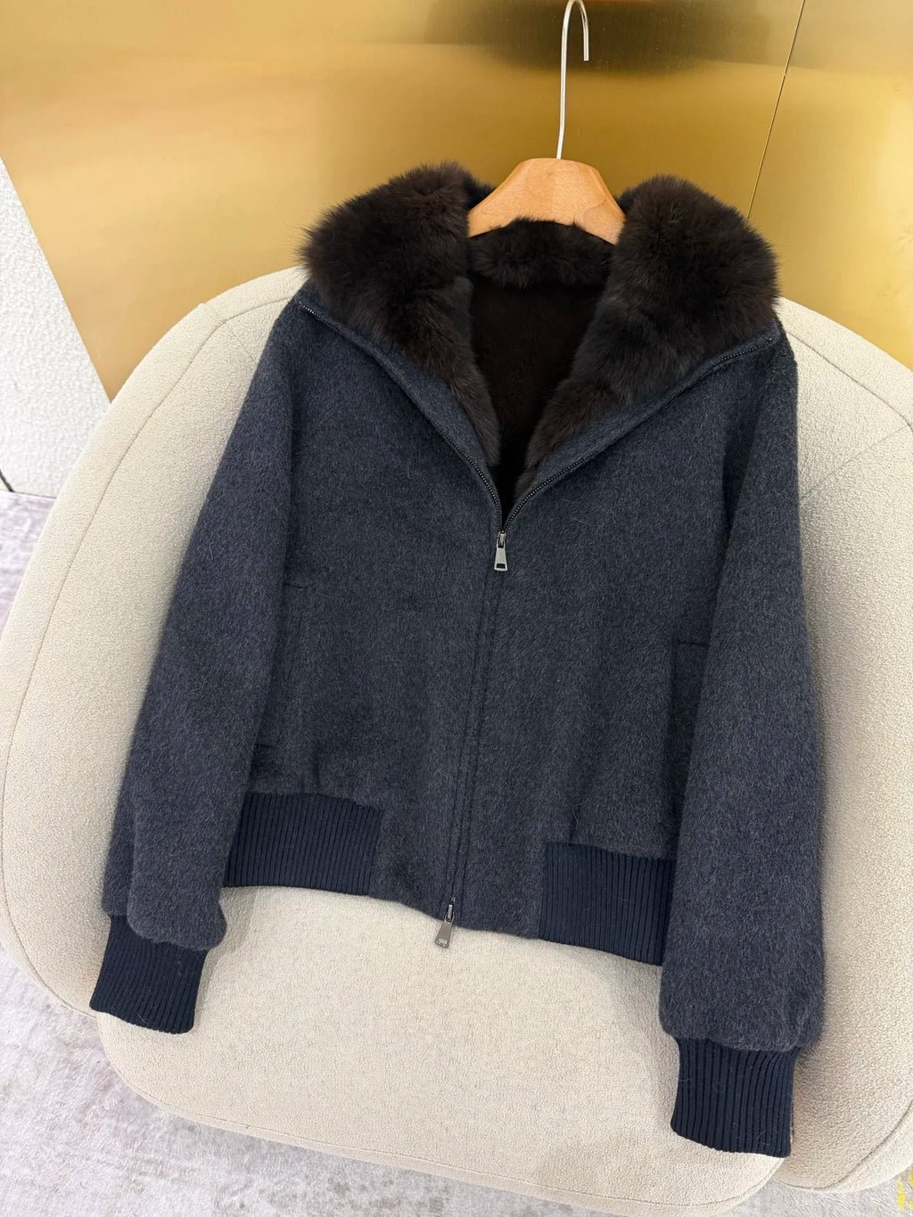 Veste bomber femme zippée à col fourrure – CLEVI Paris