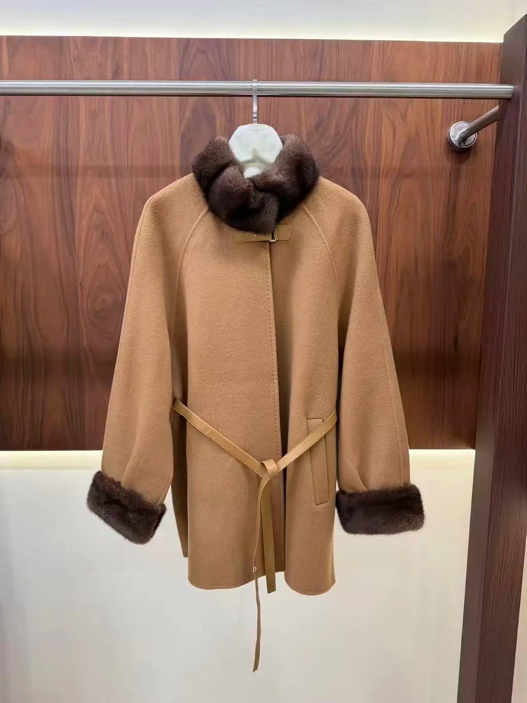 Manteau femme laine et cachemire, col vison – CLEVI Paris