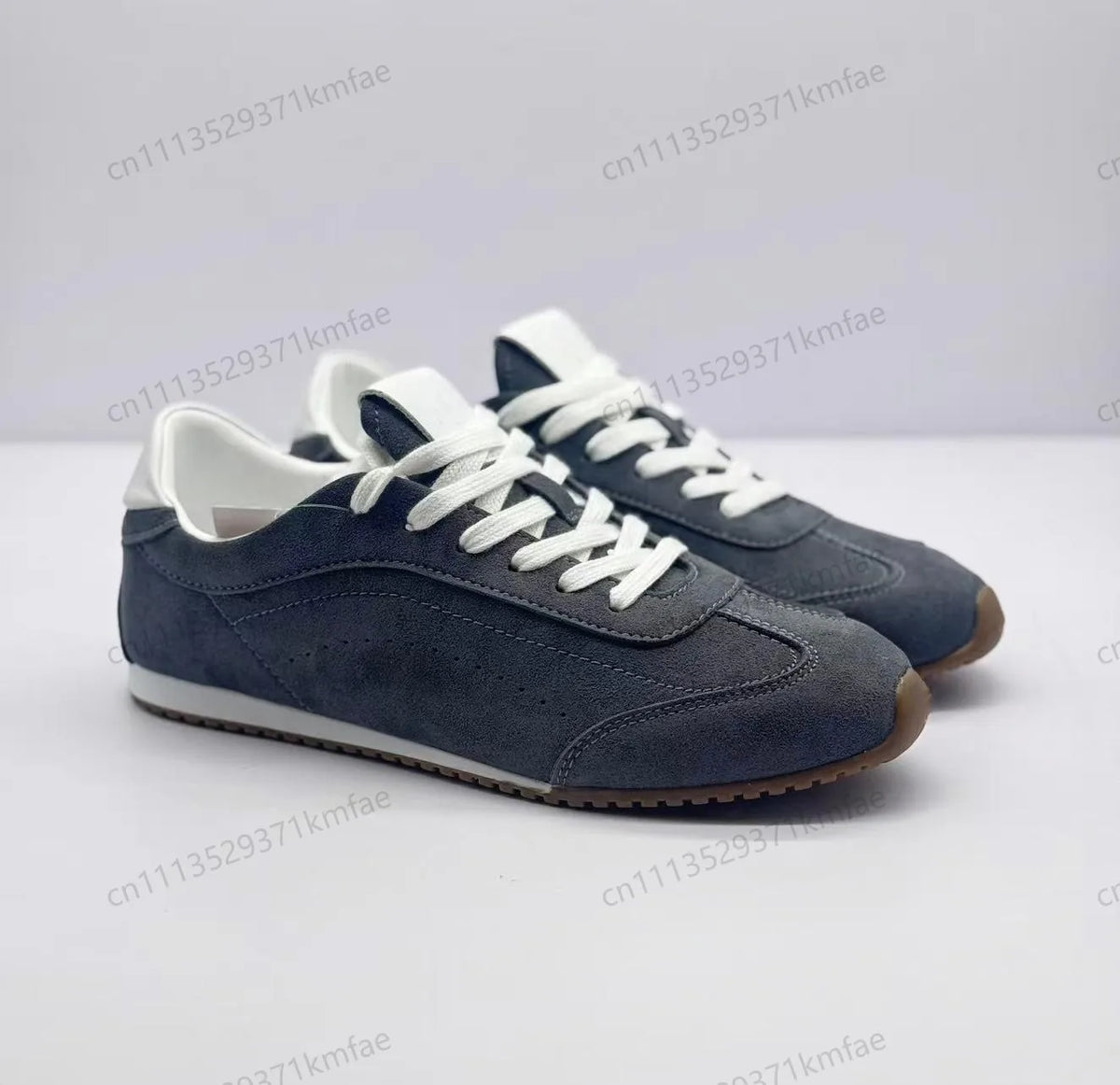 Sneakers femme rétro à lacets – CLEVI Paris