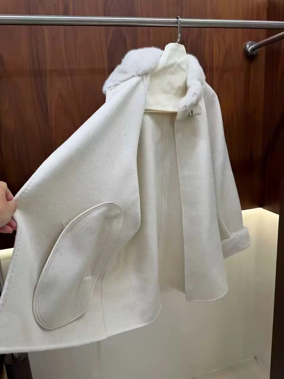 Manteau femme laine et cachemire, col vison – CLEVI Paris