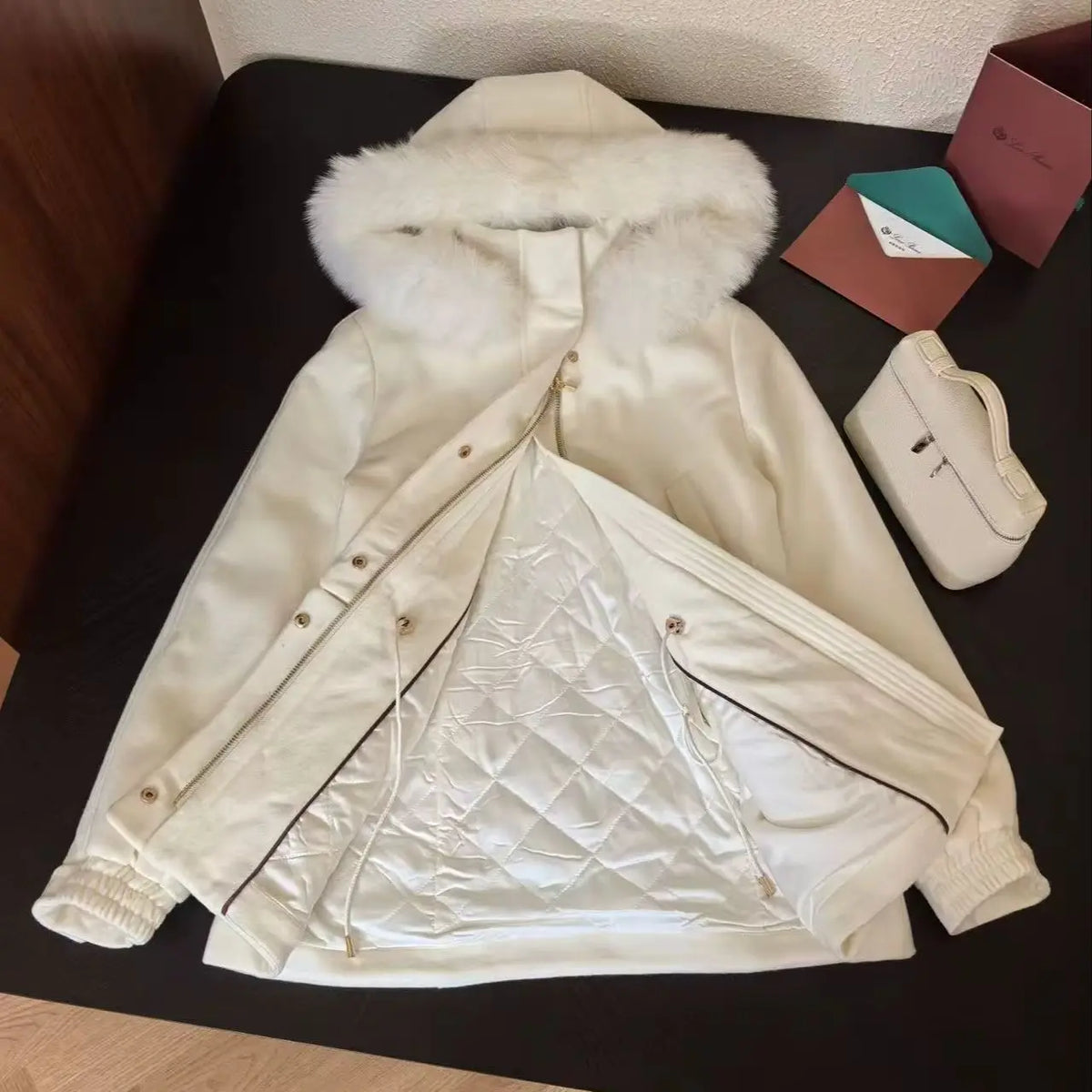 Manteau femme laine et cachemire à capuche – CLEVI Paris
