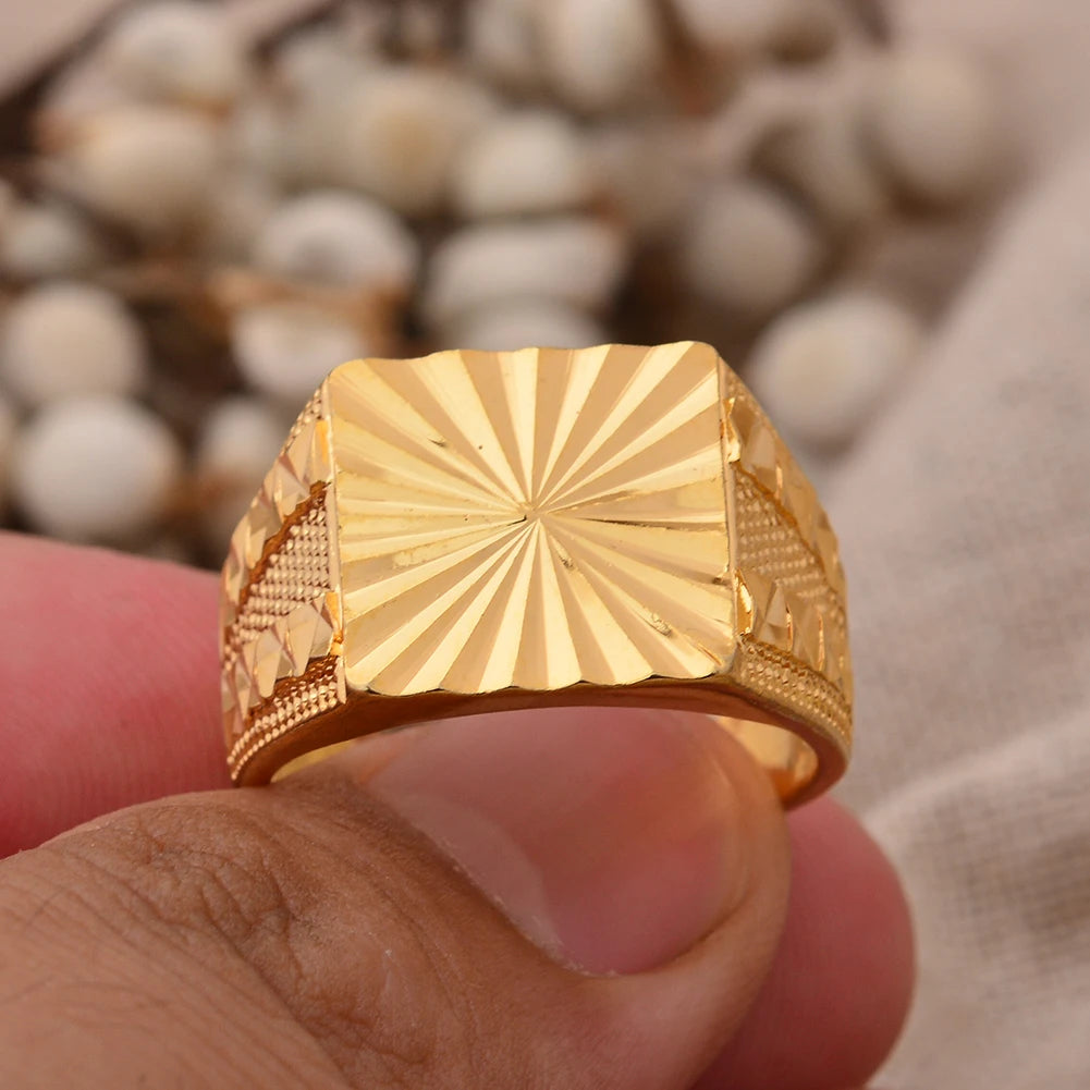 Bague femme dorée en cuivre plaqué or – CLEVI Paris