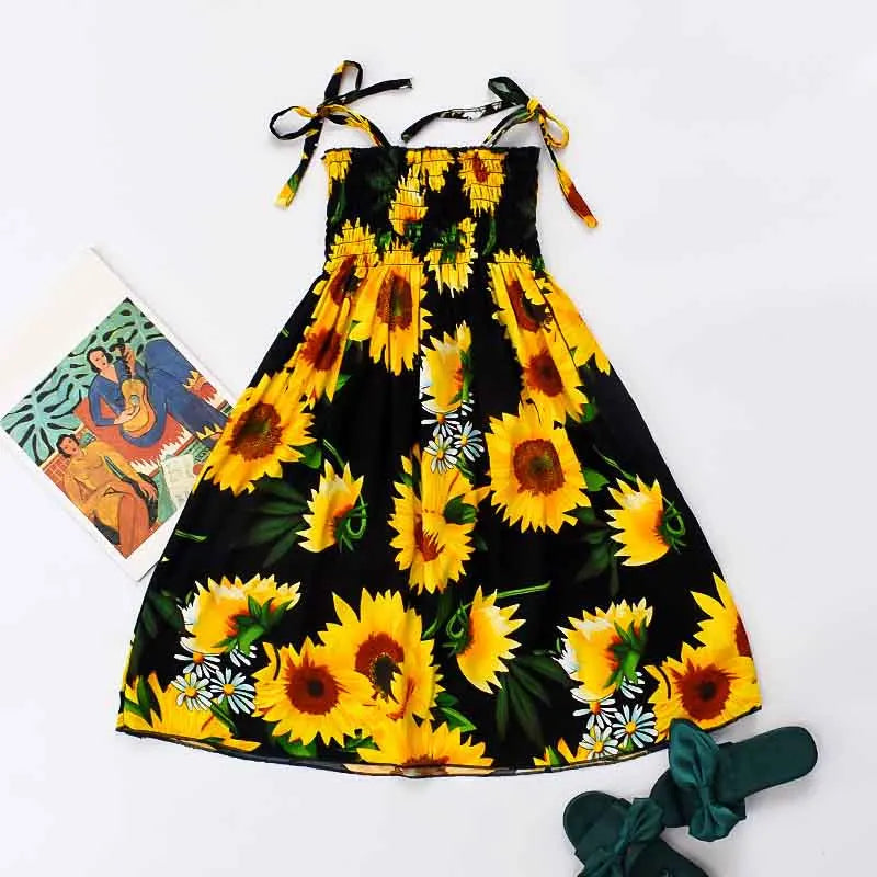 Robe fille bohème à fleurs et volants – CLEVI Paris