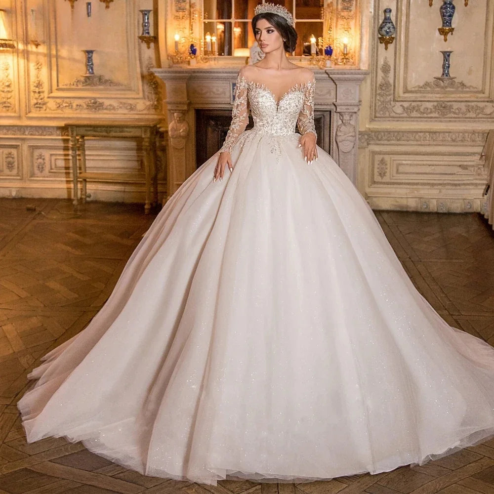 Robe de mariée en tulle effet illusion – CLEVI Paris