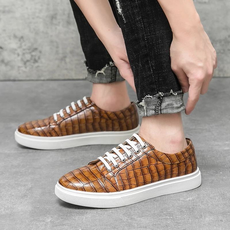 Sneakers basses homme brunes ou noires – CLEVI Paris