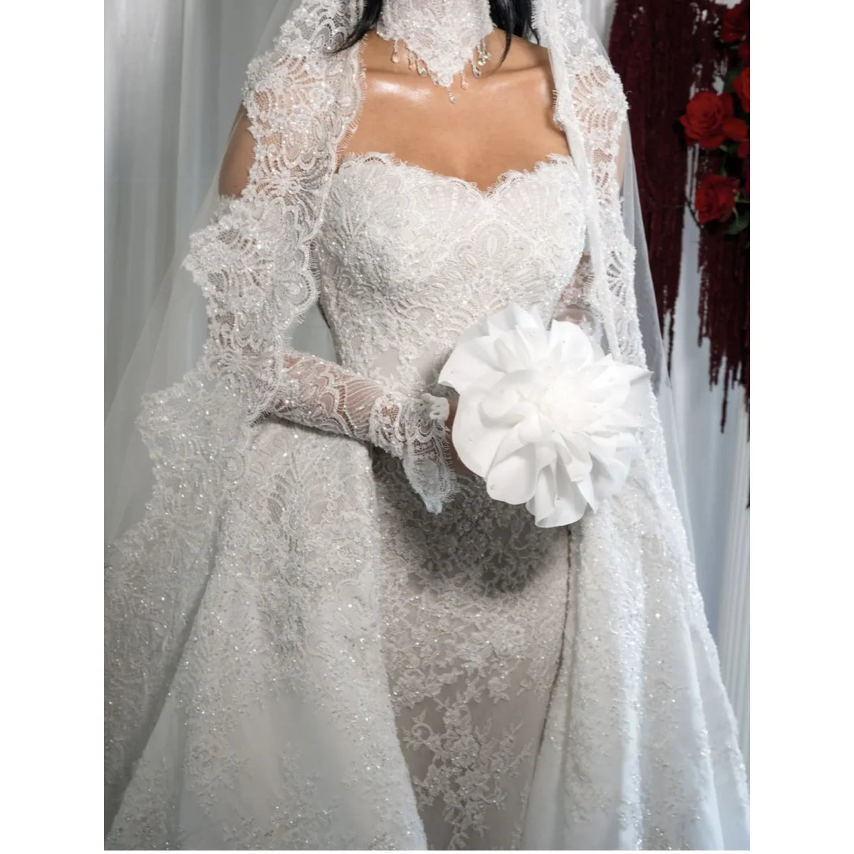 Robe de mariée sirène en dentelle romantique – CLEVI Paris