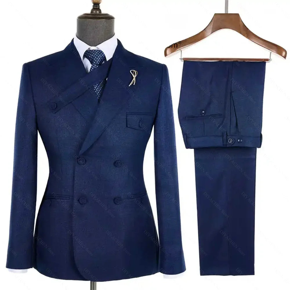 Costume homme croisé à revers pointus – CLEVI Paris