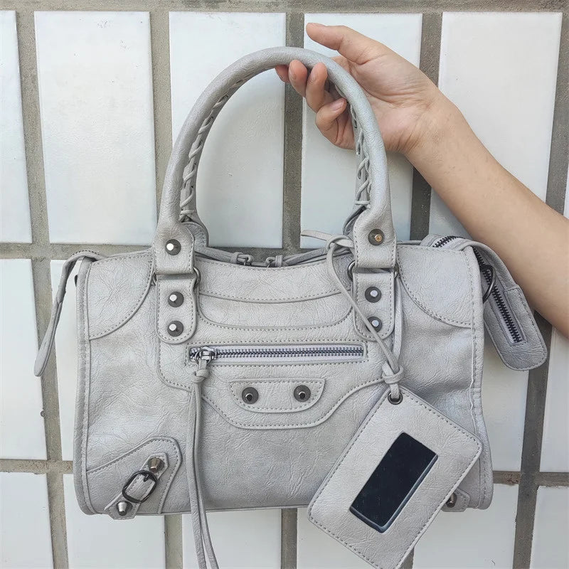 Sac À Main PU Froissé Rivets Femme Miroir & Pompon 4 Tailles – CLEVI Paris