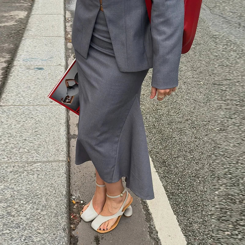 Tenue femme cape, veste ou jupe au choix – CLEVI Paris