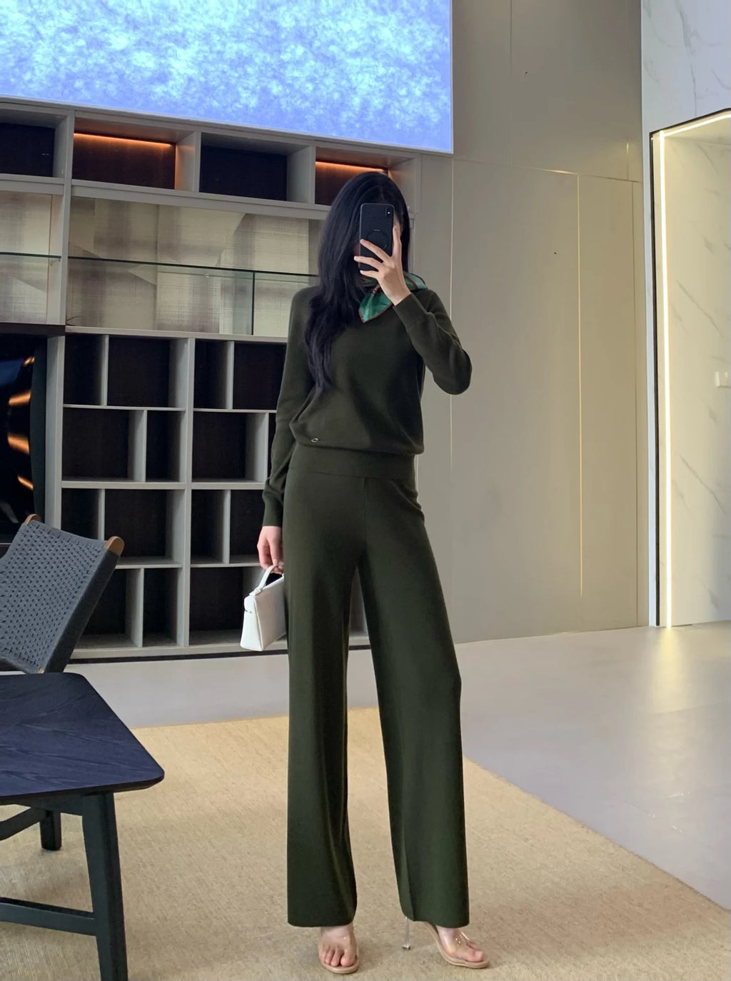 Ensemble pull et pantalon en laine femme – CLEVI Paris