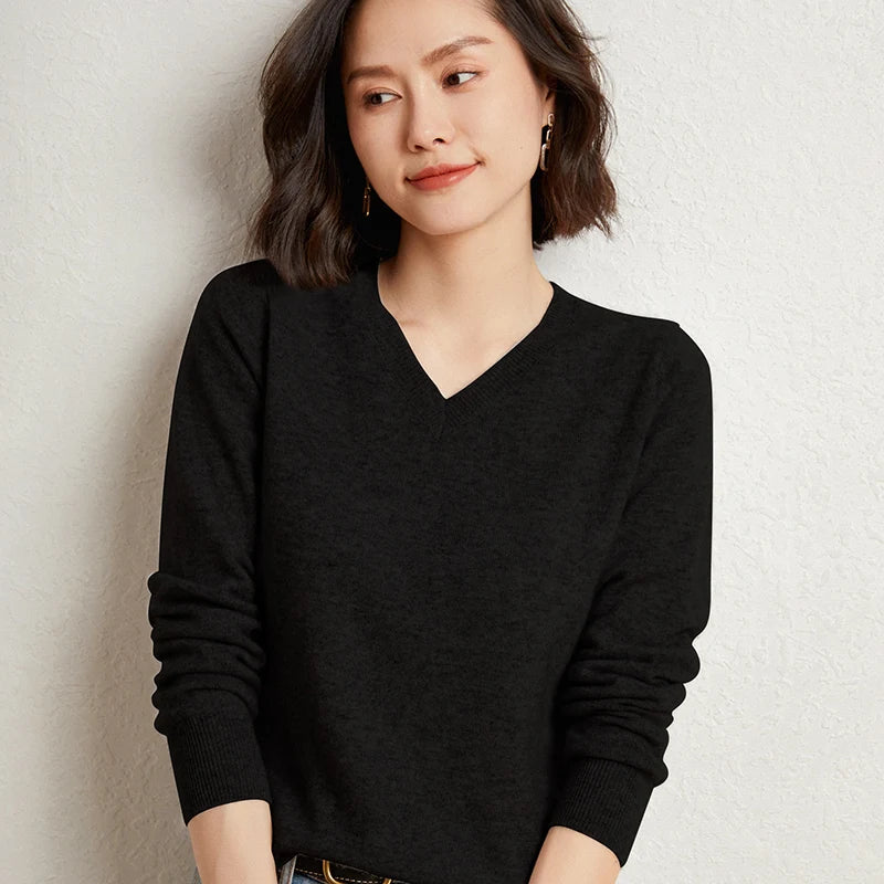 Pull femme en cachemire à col V – CLEVI Paris