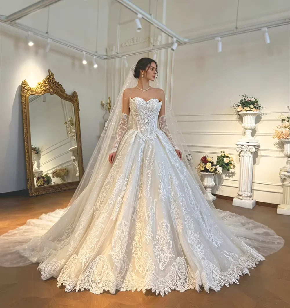Robe de mariée princesse épaules dénudées – CLEVI Paris