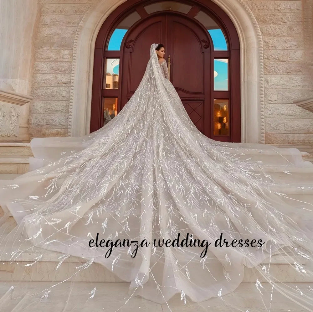 Robe de mariée en tulle à encolure cœur – CLEVI Paris