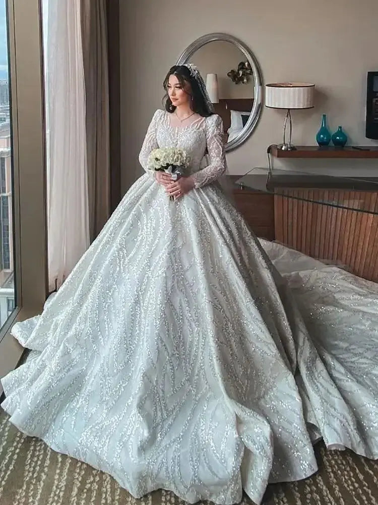 Robe de mariée en tulle robe de bal à col rond – CLEVI Paris