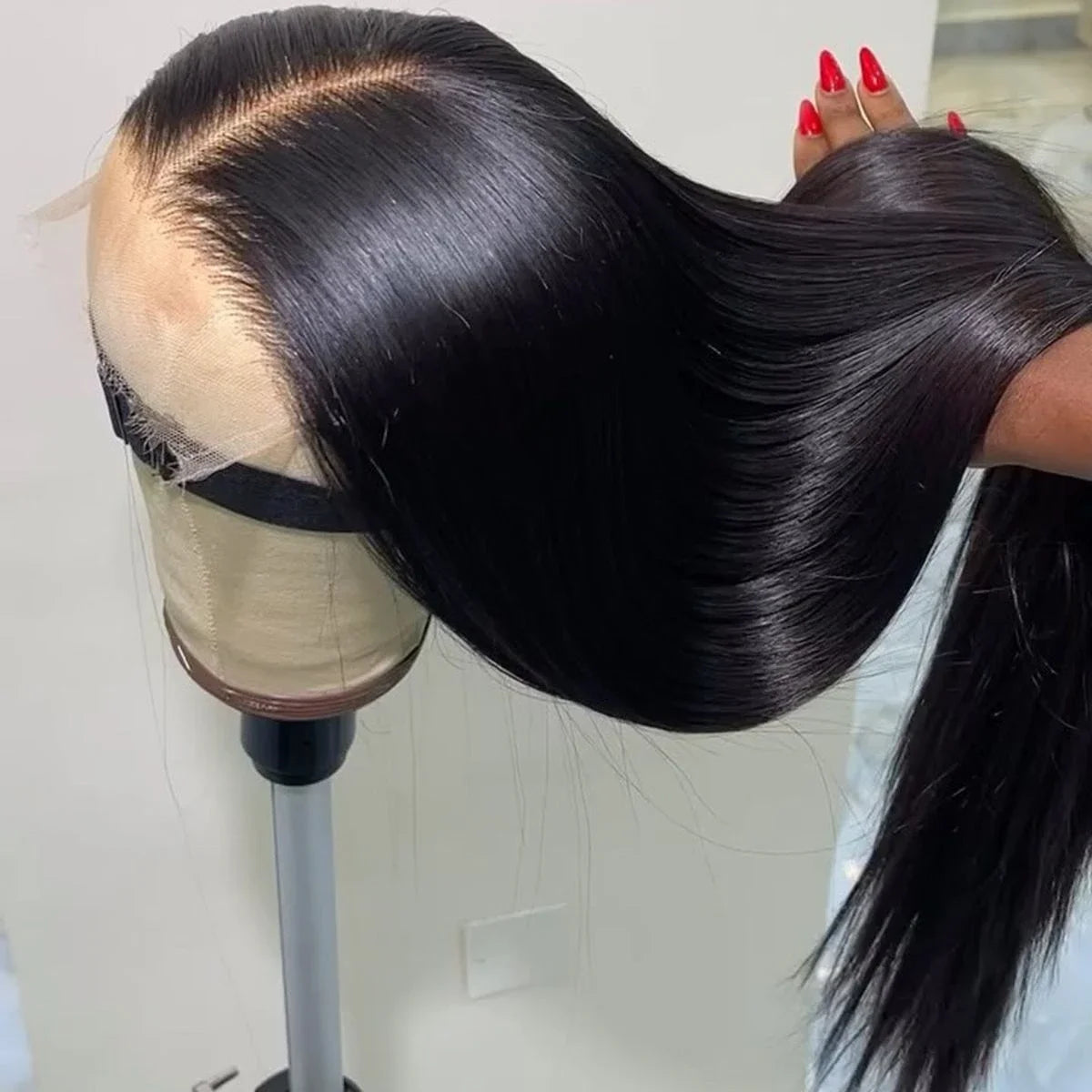 Perruque Bone Straight Cheveux Humains Brésiliens Remy 180% — Lace 13x4 / 13x6 / 9x6 / 5x5 / 4x4 / 360 – CLEVI Paris