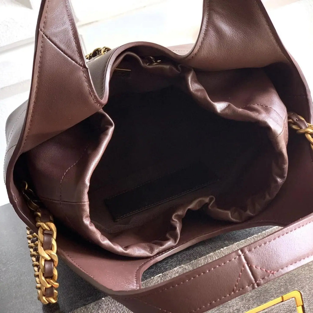 Sac à Main Femme Cuir Matelassé Marron Foncé Chaîne Dorée – CLEVI Paris