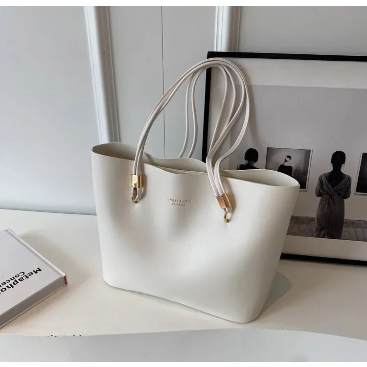 Grand Sac Épaule PU Femme Style Classique 37x12x25cm 600g Décor Lettres – CLEVI Paris