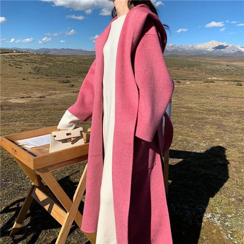 Manteau femme à capuche et ceinture – CLEVI Paris