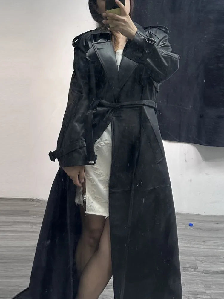 Trench long femme en cuir de mouton – CLEVI Paris