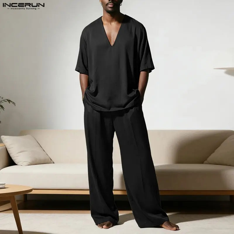 Ensemble 2 Pièces Homme T-shirt Col V Manches Courtes + Pantalon INCERUN Streetwear Oversize – 3 Coloris, S à 5XL – CLEVI Paris