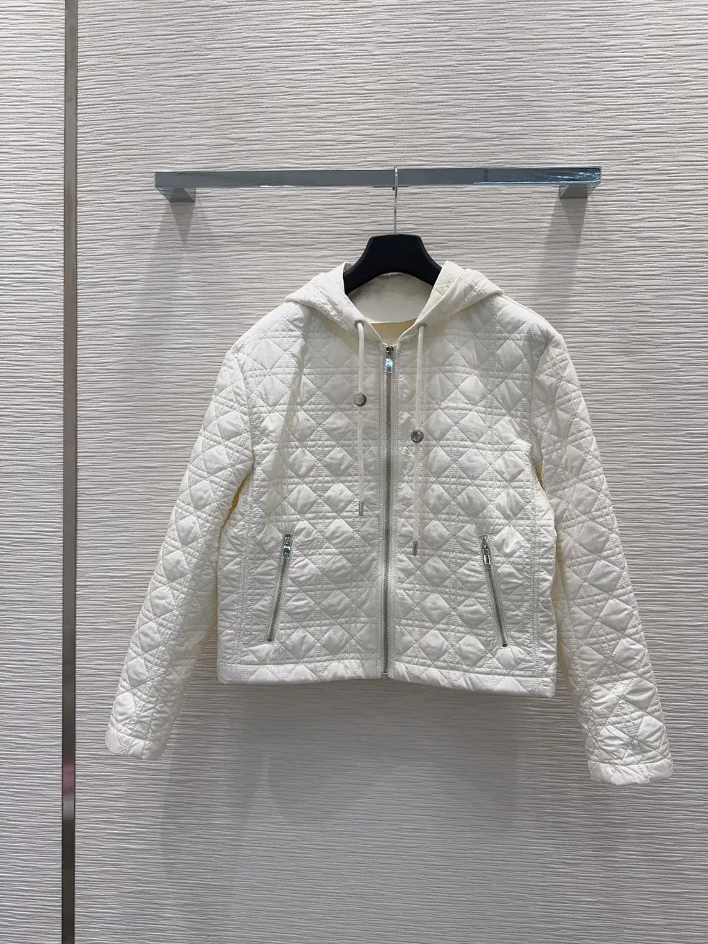 Veste matelassée femme à capuche en coton – CLEVI Paris