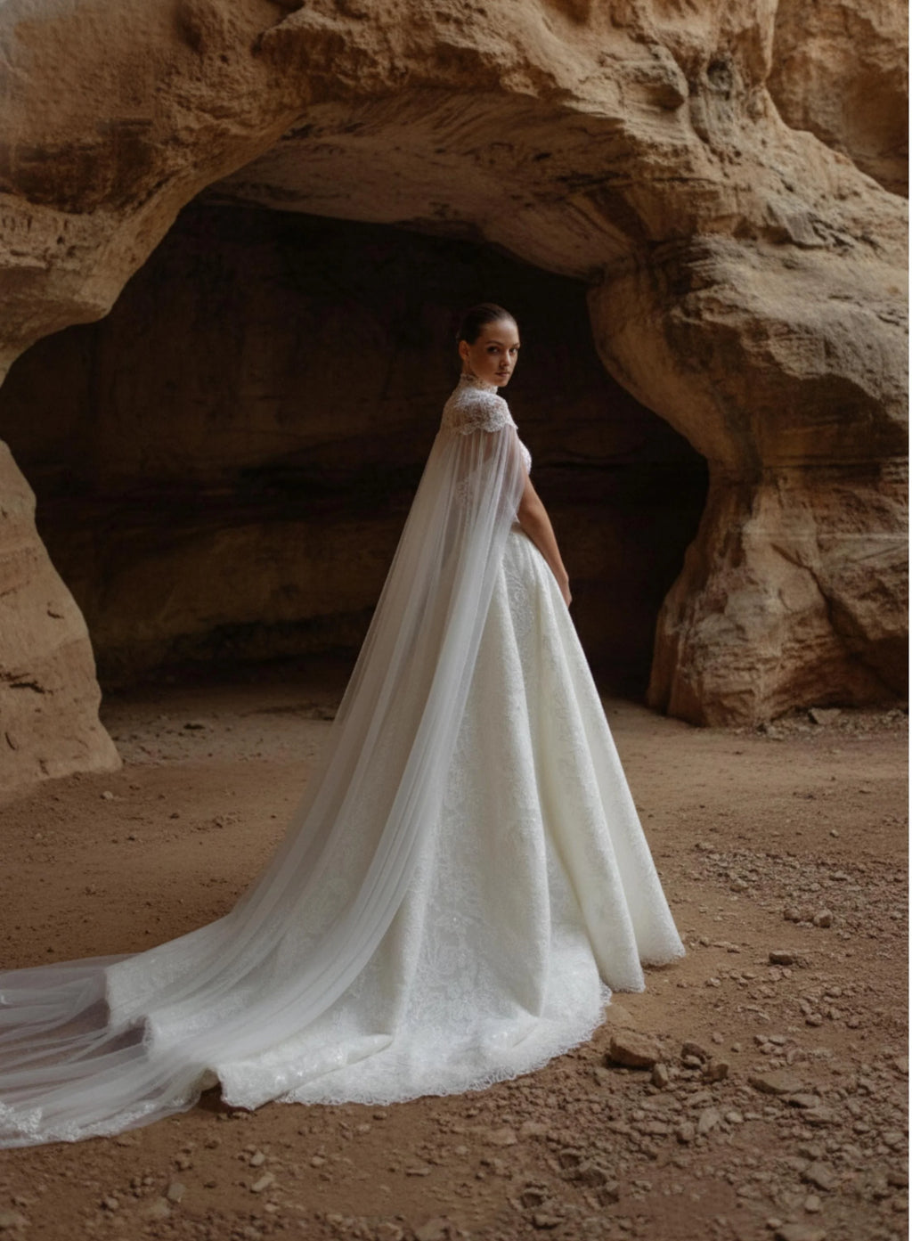 Robe de mariée en dentelle à corset ajusté – CLEVI Paris
