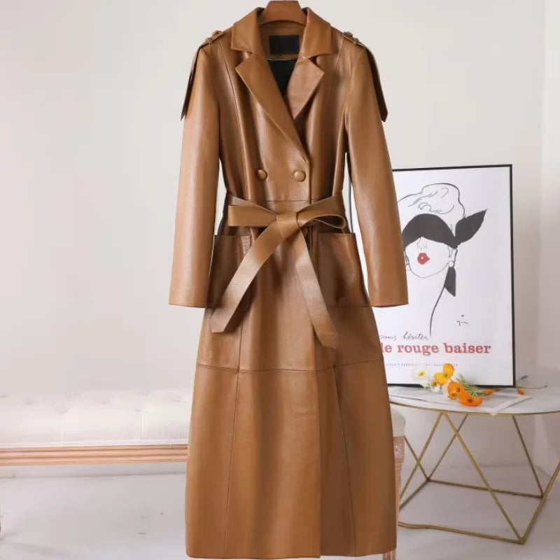 Trench long femme en cuir ceinturé – CLEVI Paris