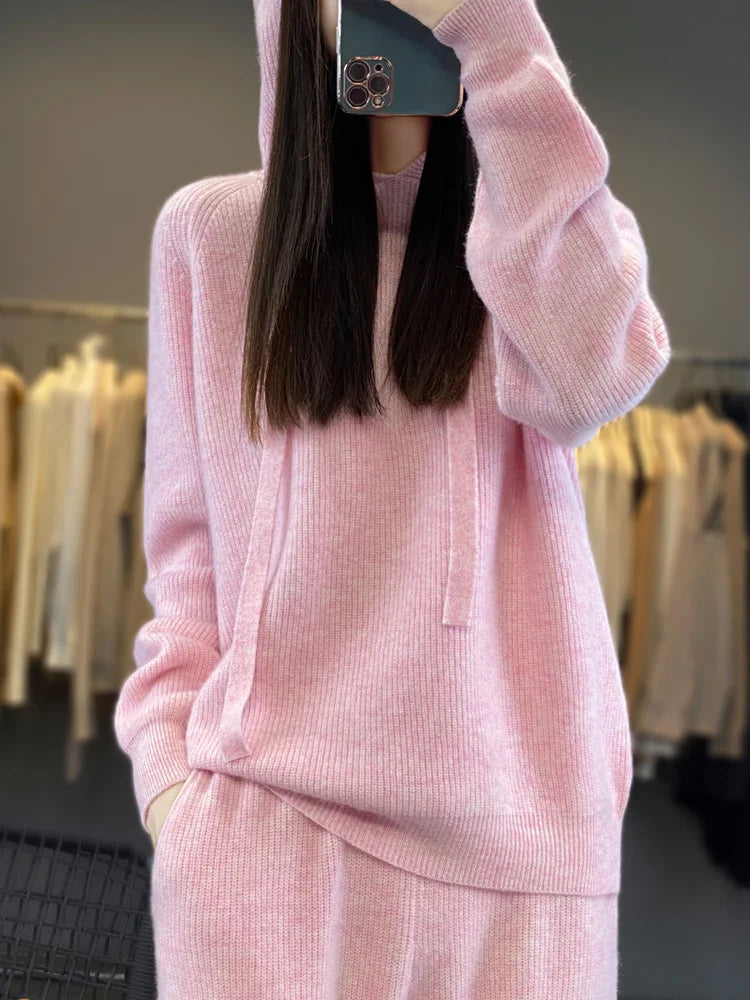 Ensemble femme en laine à capuche et pantalon – CLEVI Paris