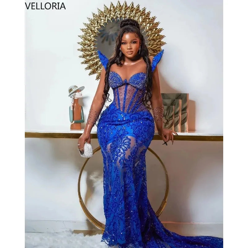Robe de soirée sirène en dentelle avec traîne – CLEVI Paris