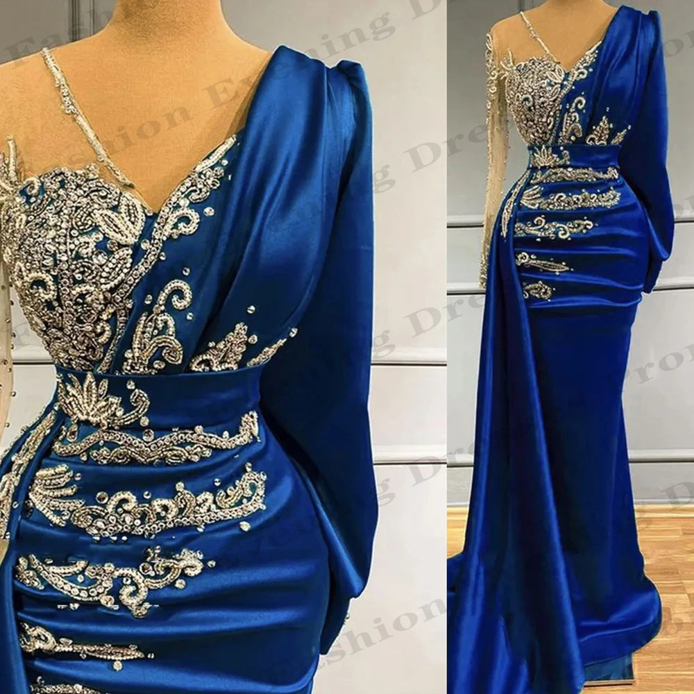 Robe de soirée sirène en satin à dentelle – CLEVI Paris