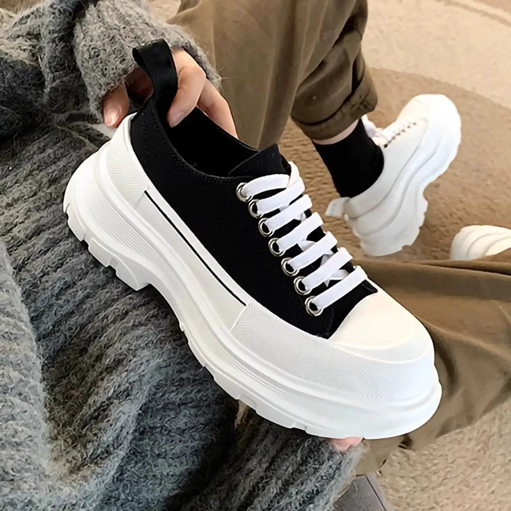 Sneakers Unisexe Canvas Semelle Épaisse Rehaussante Noir & Blanc – CLEVI Paris