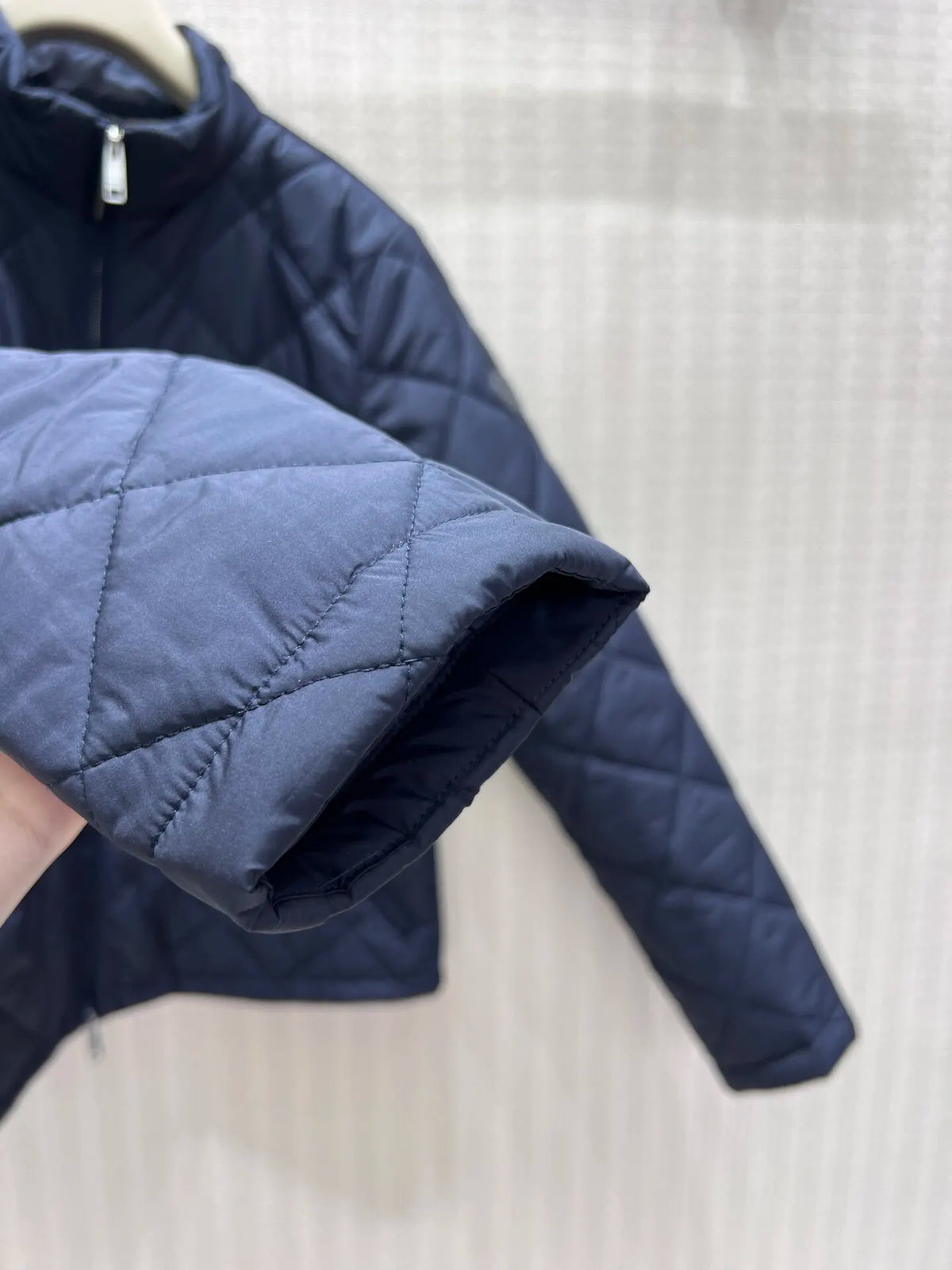 Veste femme matelassée à losanges et col montant – CLEVI Paris