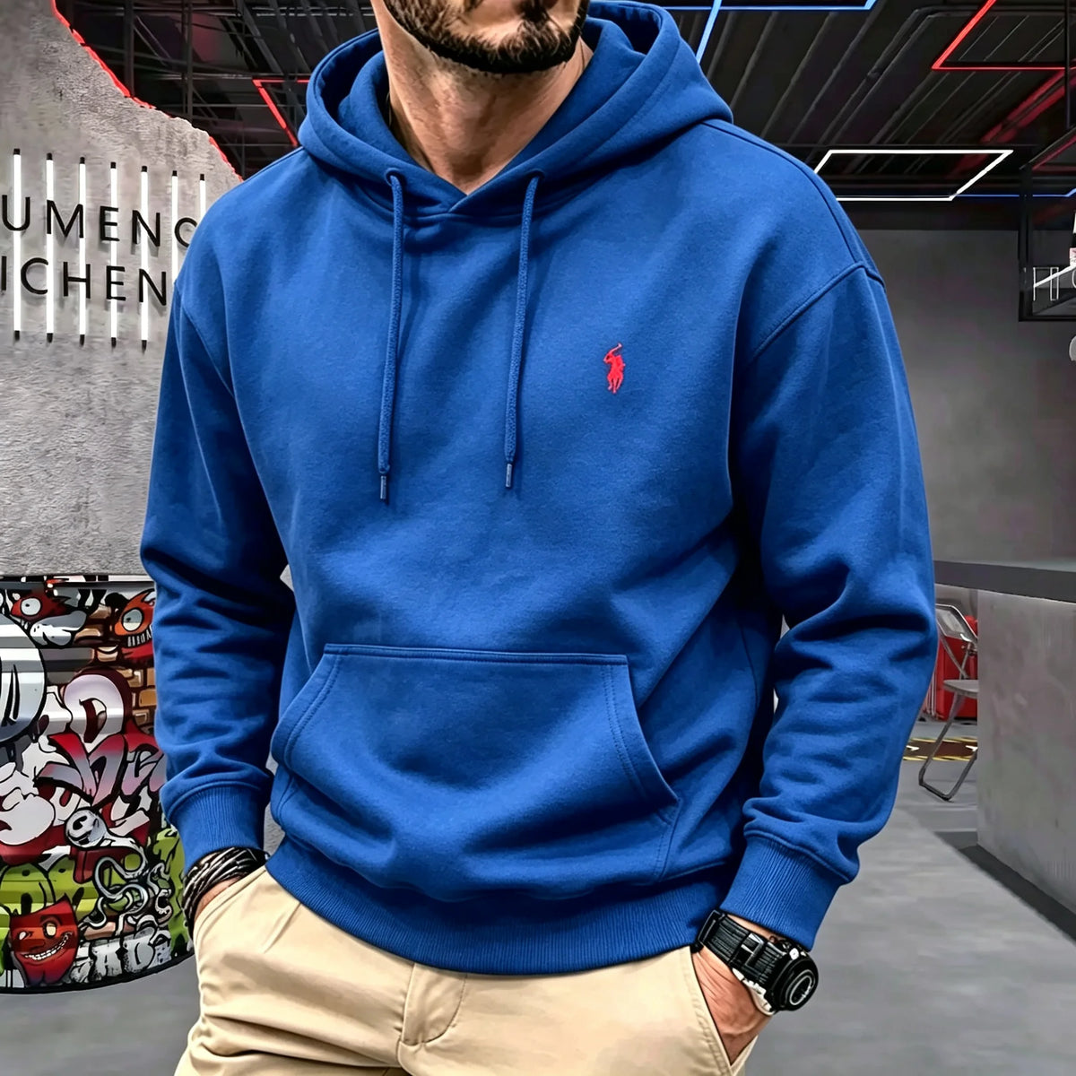 Sweat homme à capuche et poche kangourou – CLEVI Paris