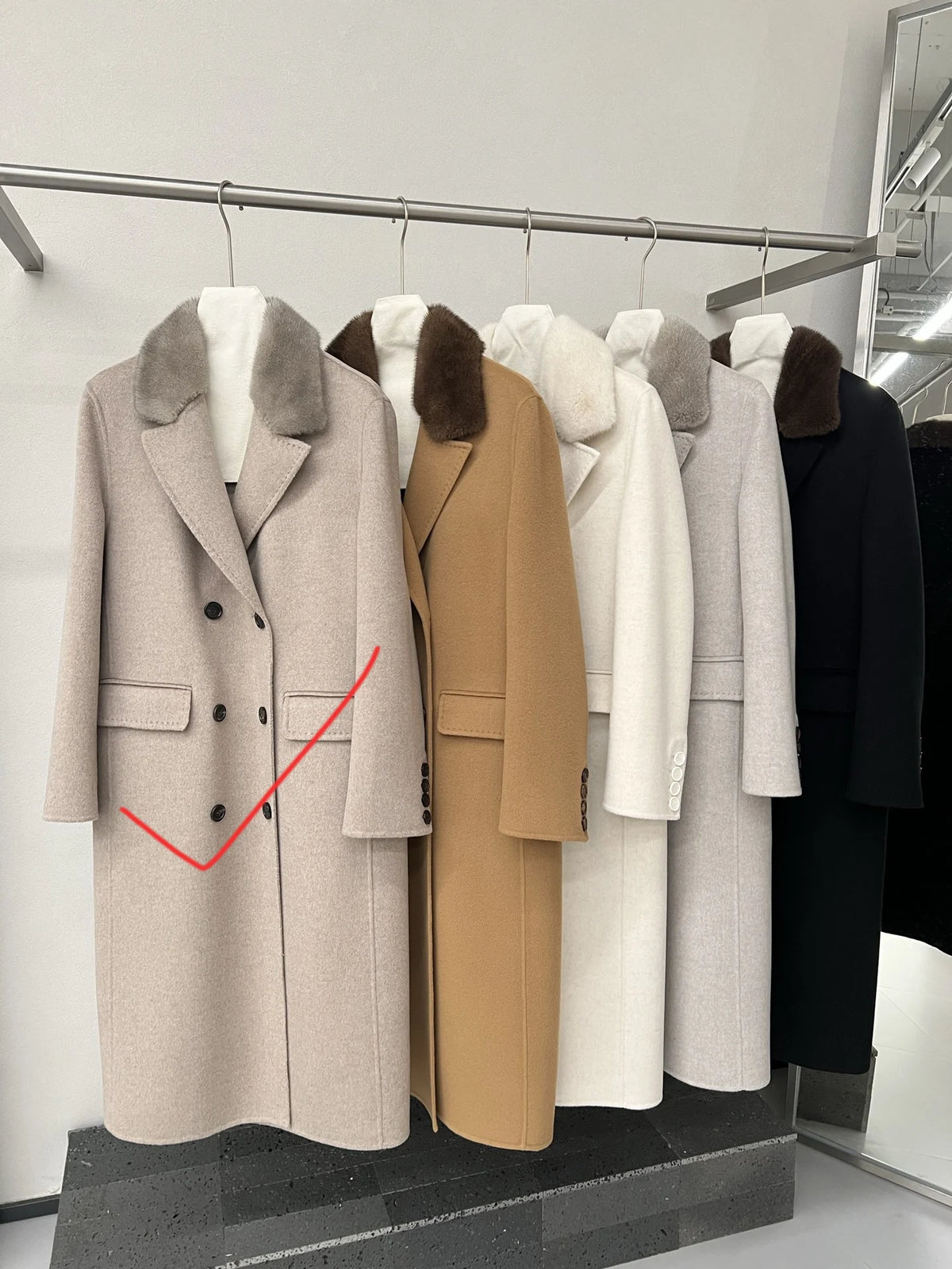 Manteau long femme à double boutonnage – CLEVI Paris