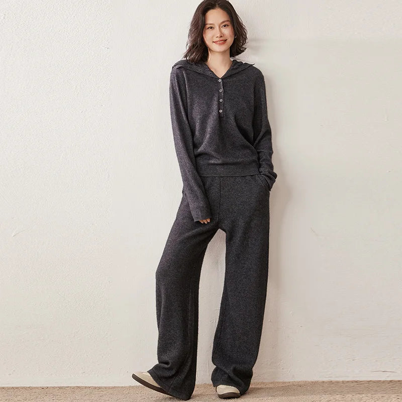 Ensemble pull à capuche et pantalon cachemire – CLEVI Paris