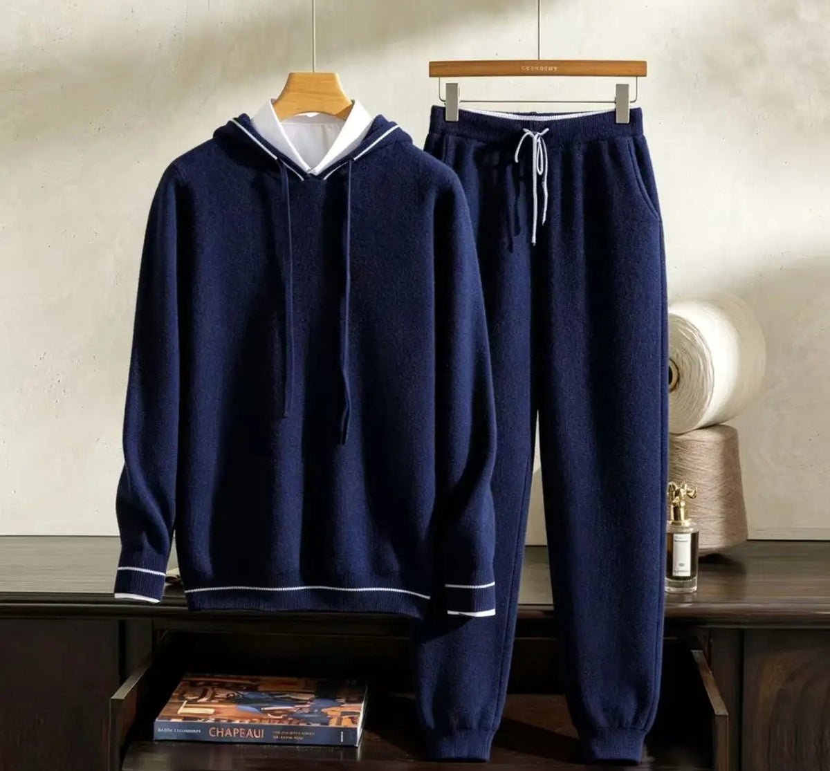 Ensemble homme à capuche en cachemire – CLEVI Paris