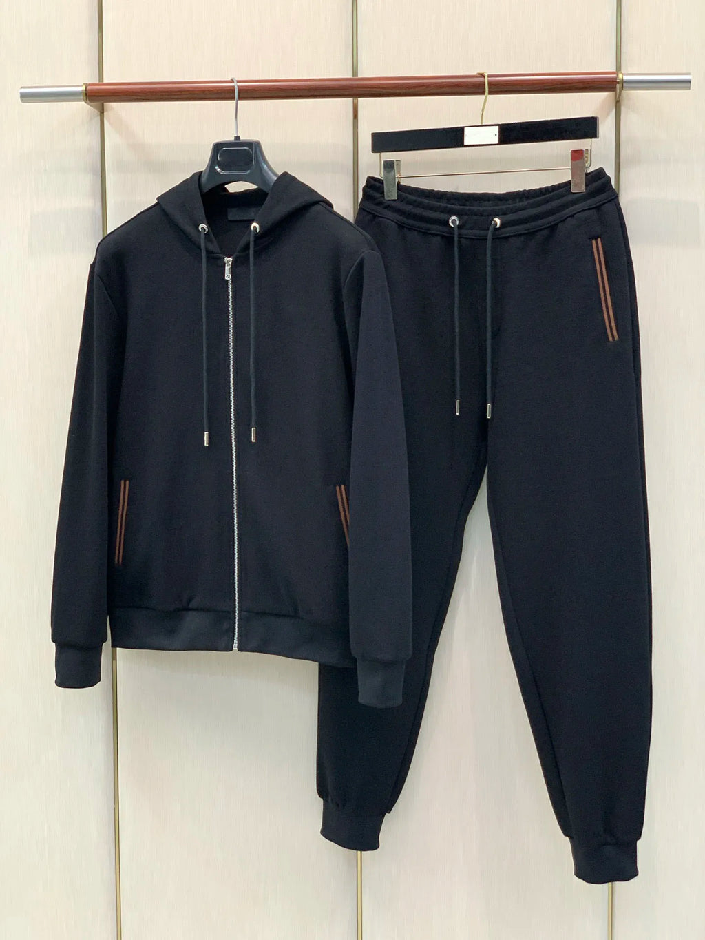 Ensemble homme à capuche en coton mélangé – CLEVI Paris