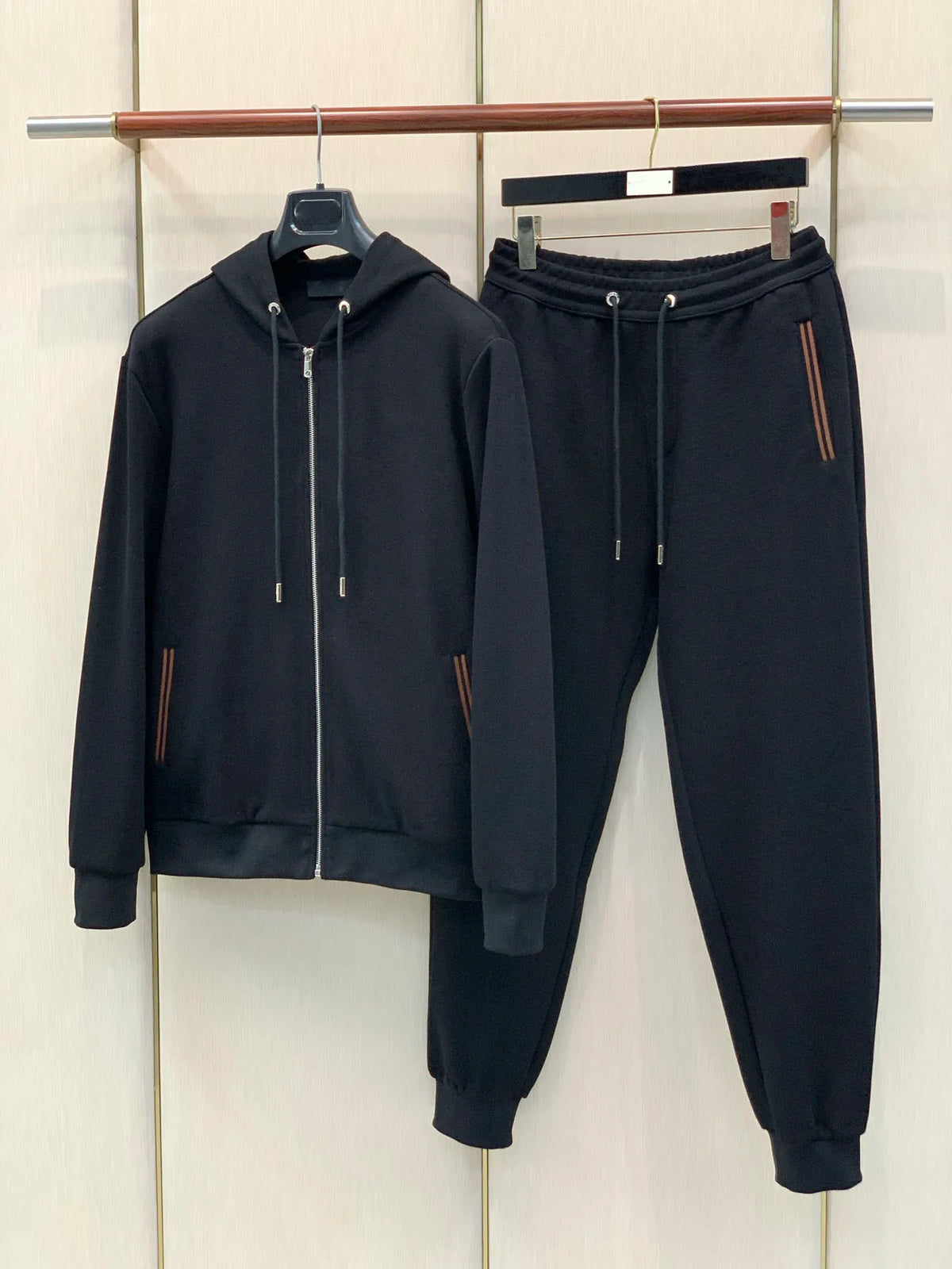 Ensemble homme à capuche en coton mélangé – CLEVI Paris