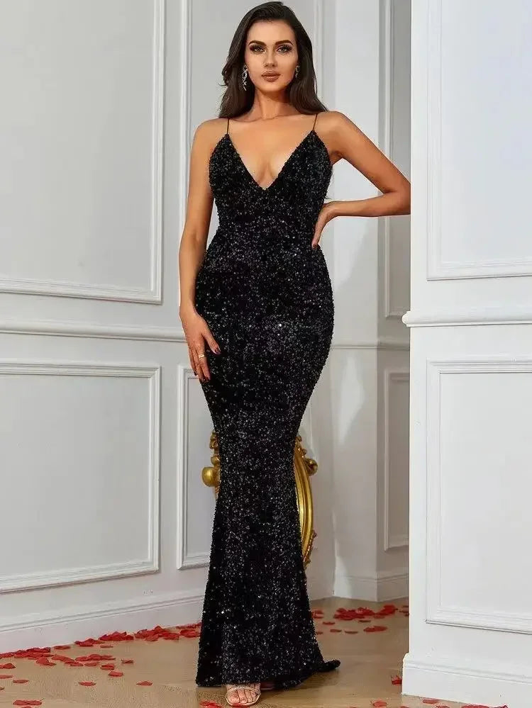 Robe longue à paillettes dos nu sirène – CLEVI Paris