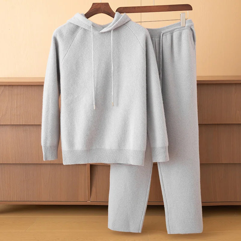 Ensemble homme cachemire à capuche raglan – CLEVI Paris