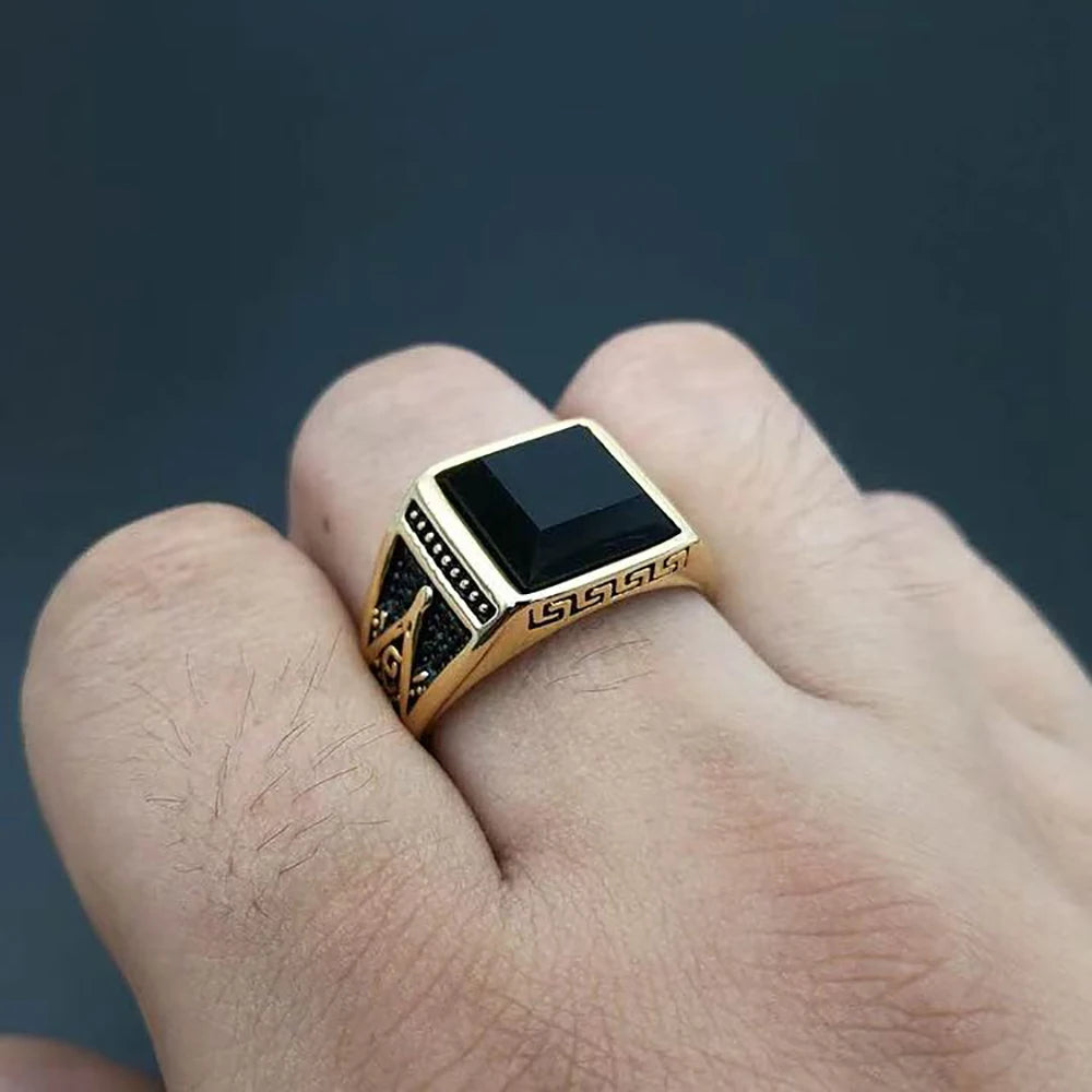 Bague noire en acier 316L, style gothique – CLEVI Paris