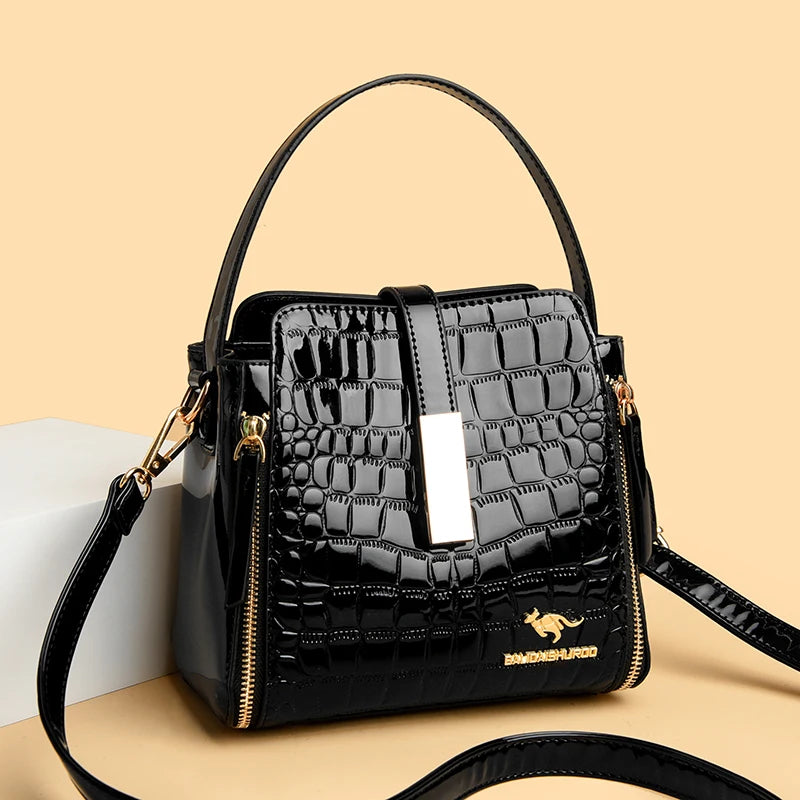 Sac à bandoulière femme à poches – CLEVI Paris