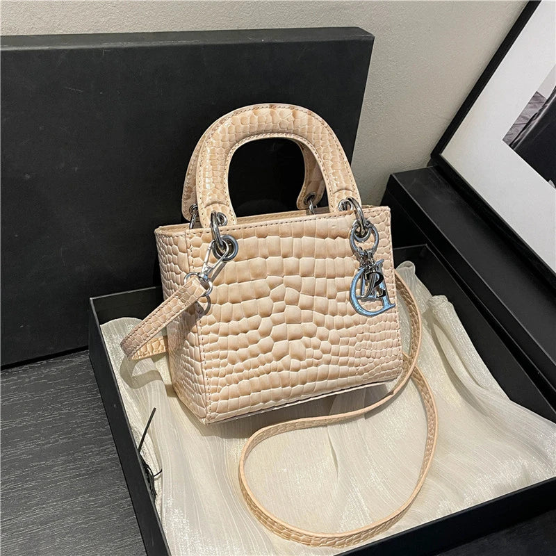 Sac Bandoulière Femme PU Luxe Style Messenger Classique 5 Coloris – CLEVI Paris