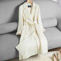 Manteau long femme ceinturé à revers – CLEVI Paris