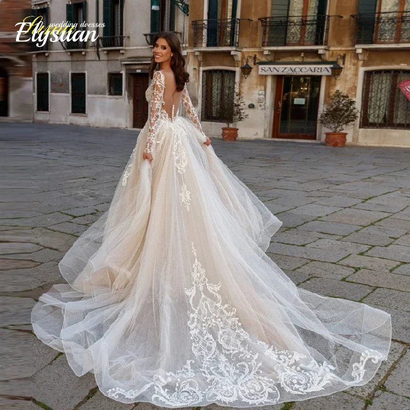 Robe de mariée sirène en tulle à perles – CLEVI Paris