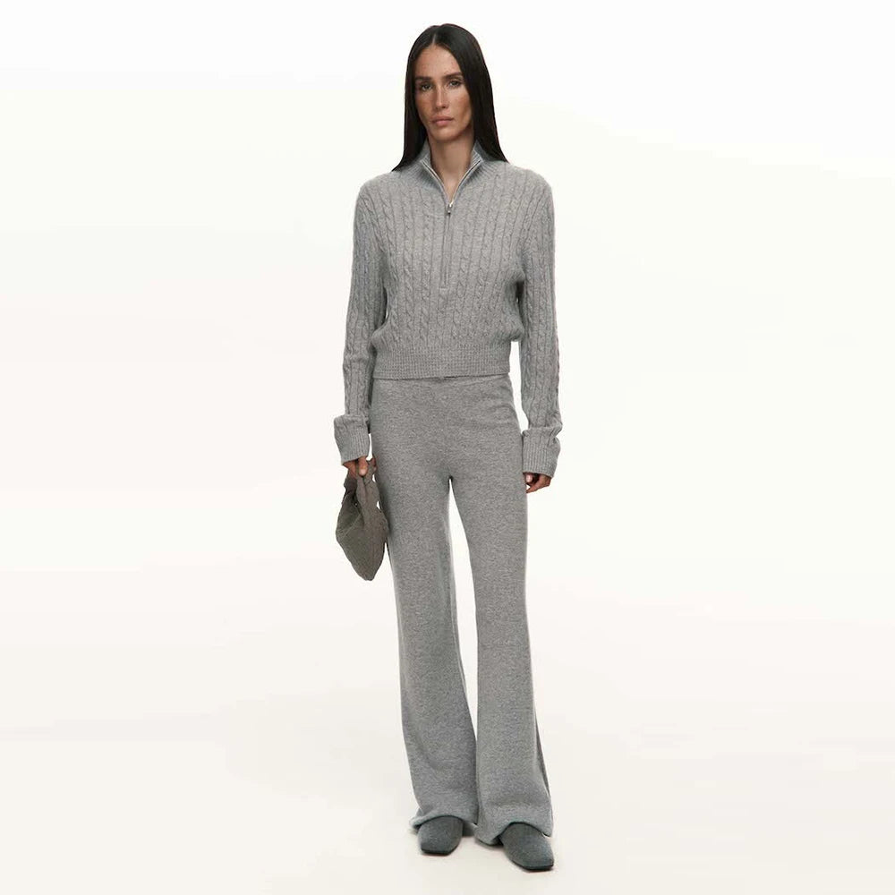 Ensemble femme pull col zippé et pantalon – CLEVI Paris
